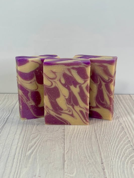 LAVENDER + HONEY LUXE GOAT MILK SOAP