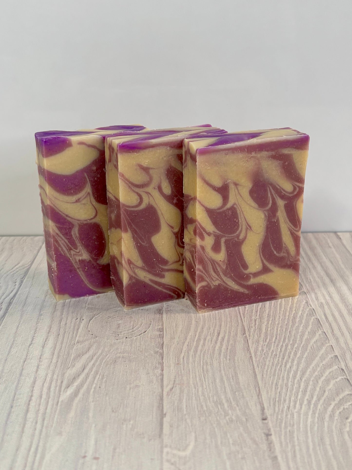 LAVENDER + HONEY LUXE GOAT MILK SOAP