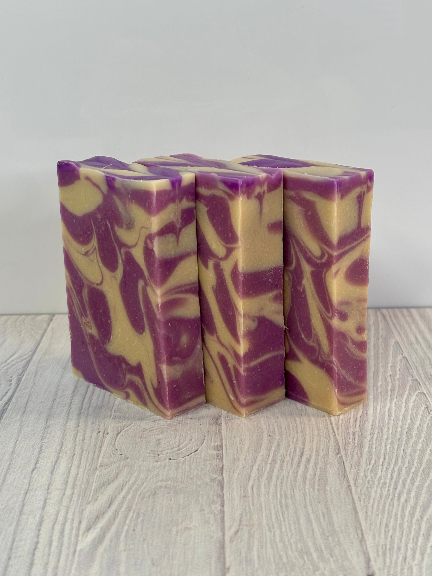 LAVENDER + HONEY LUXE GOAT MILK SOAP