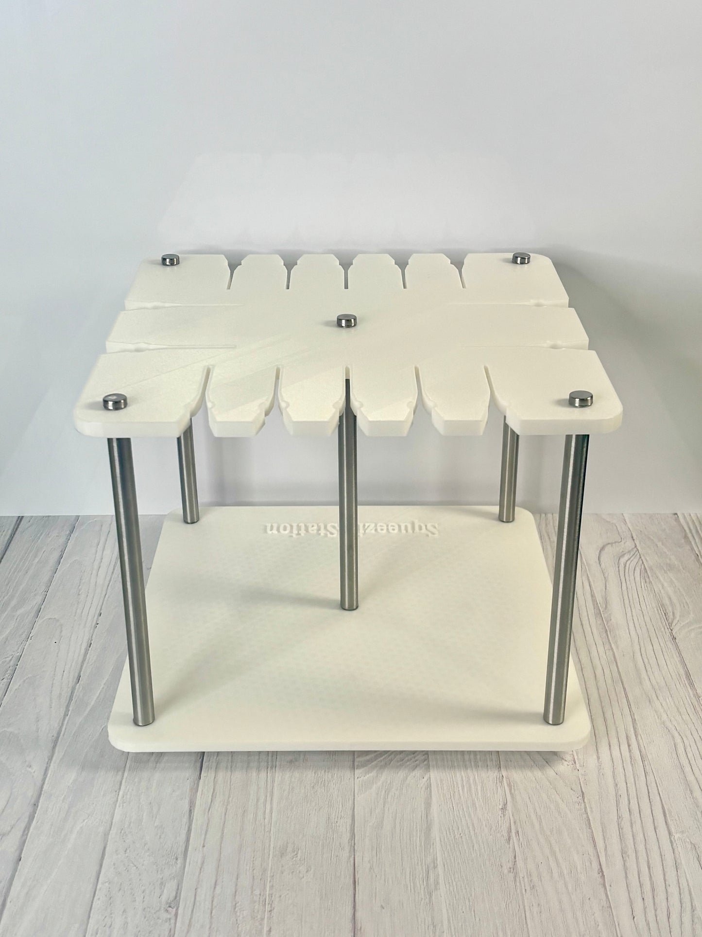 THE SQUEEZE STATION | 14-SLOT WAX MELT FILLING SYSTEM