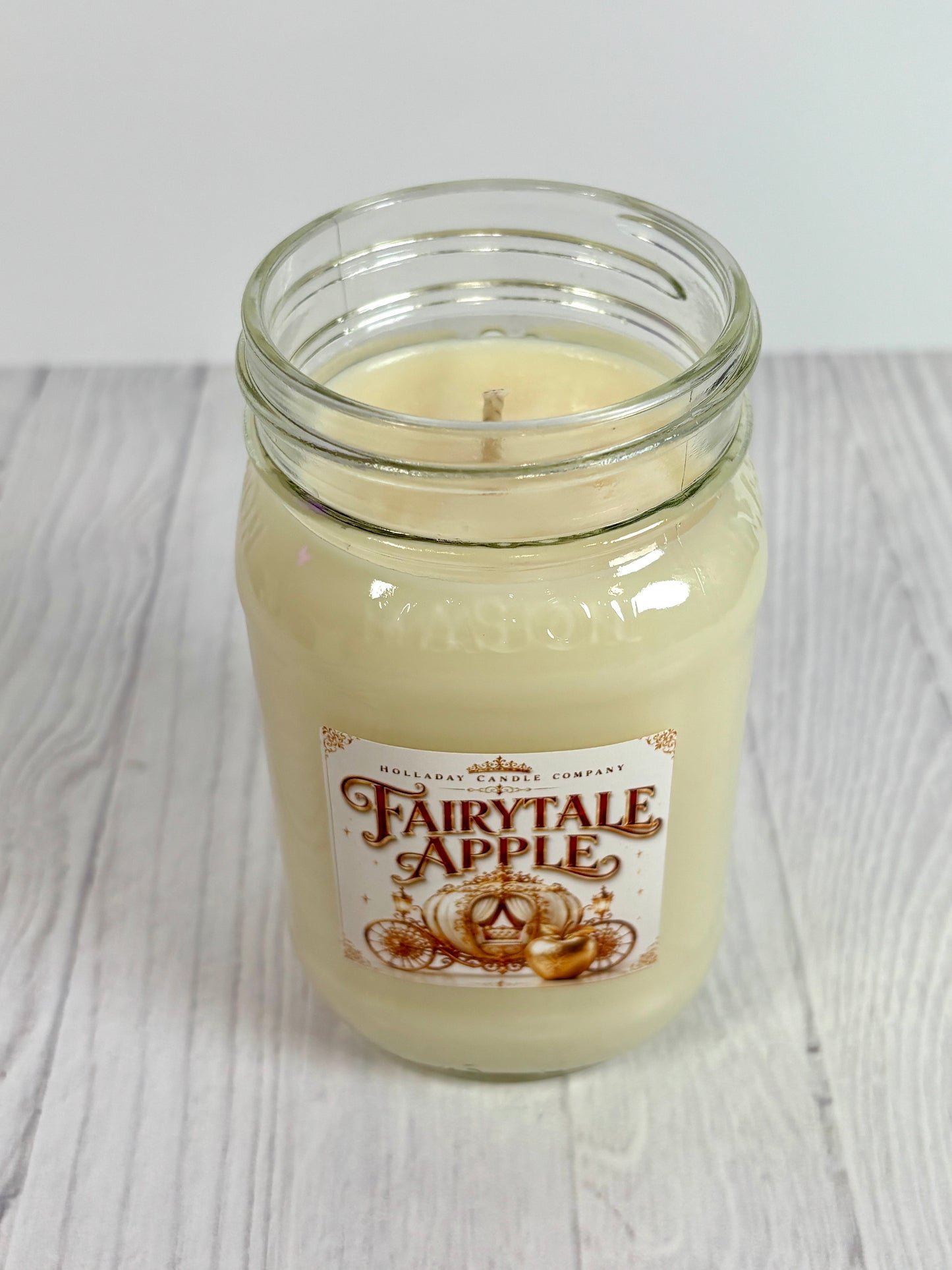 THE SIGNATURE SOY CANDLE COLLECTION
