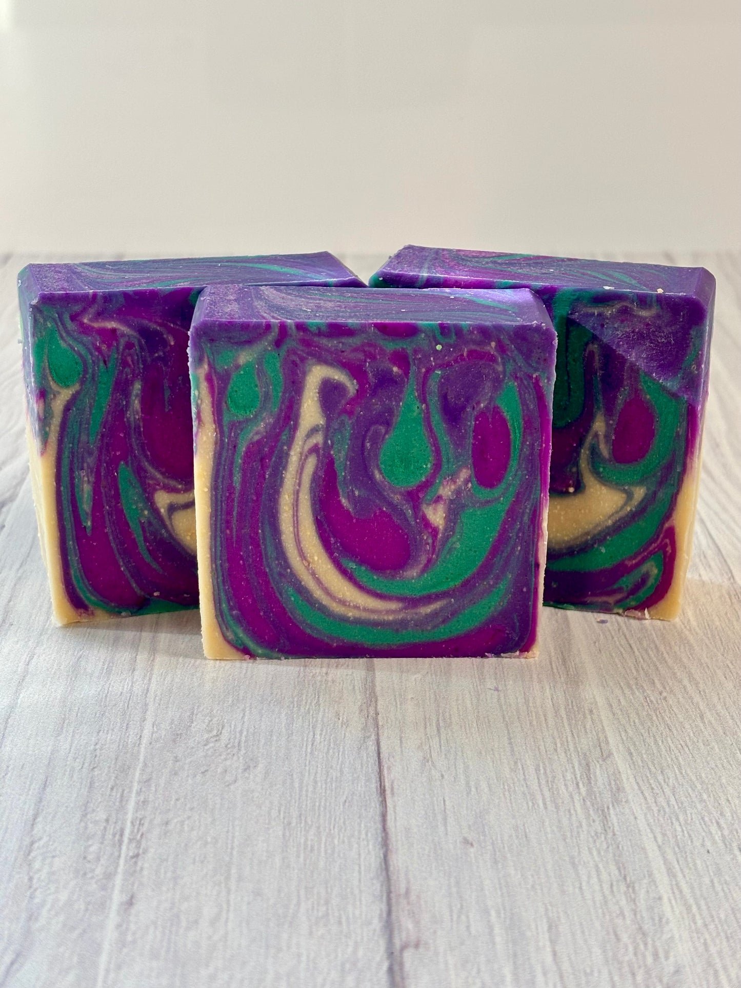 VIOLET MINT LUXE GOAT MILK + TALLOW SOAP