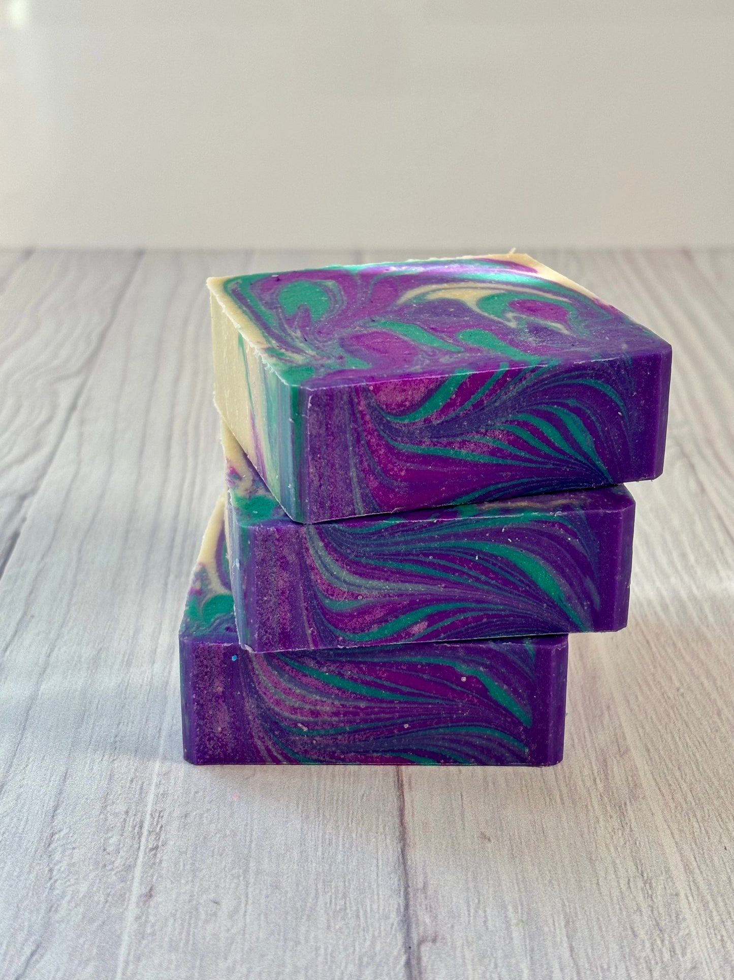VIOLET MINT LUXE GOAT MILK + TALLOW SOAP