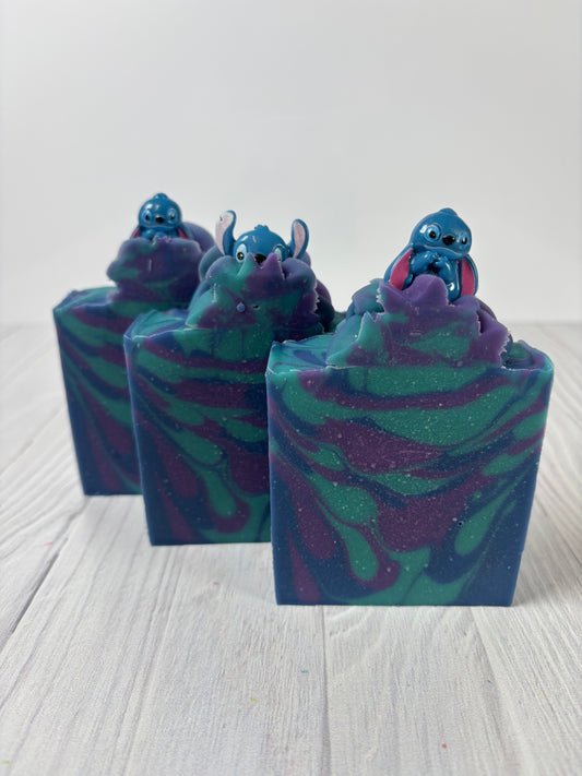 BLUEBERRY LUXE RAW GOAT MILK + TALLOW SOAP